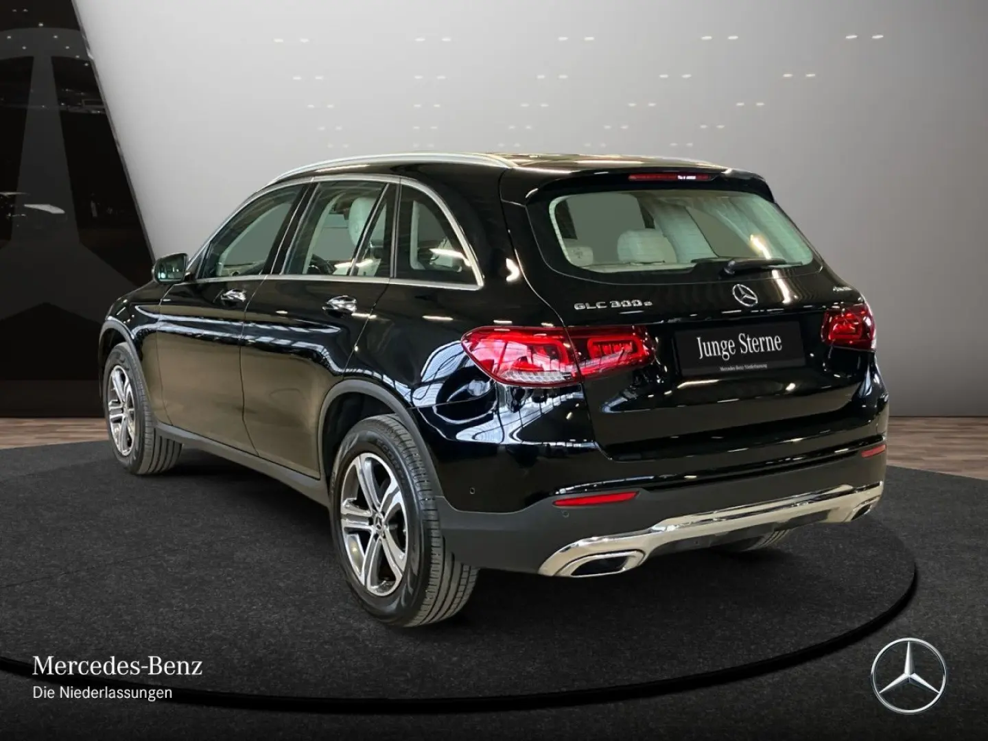 GLC 300 e 4M OffRoad/DigiDispl/Kamera/Distr/Info