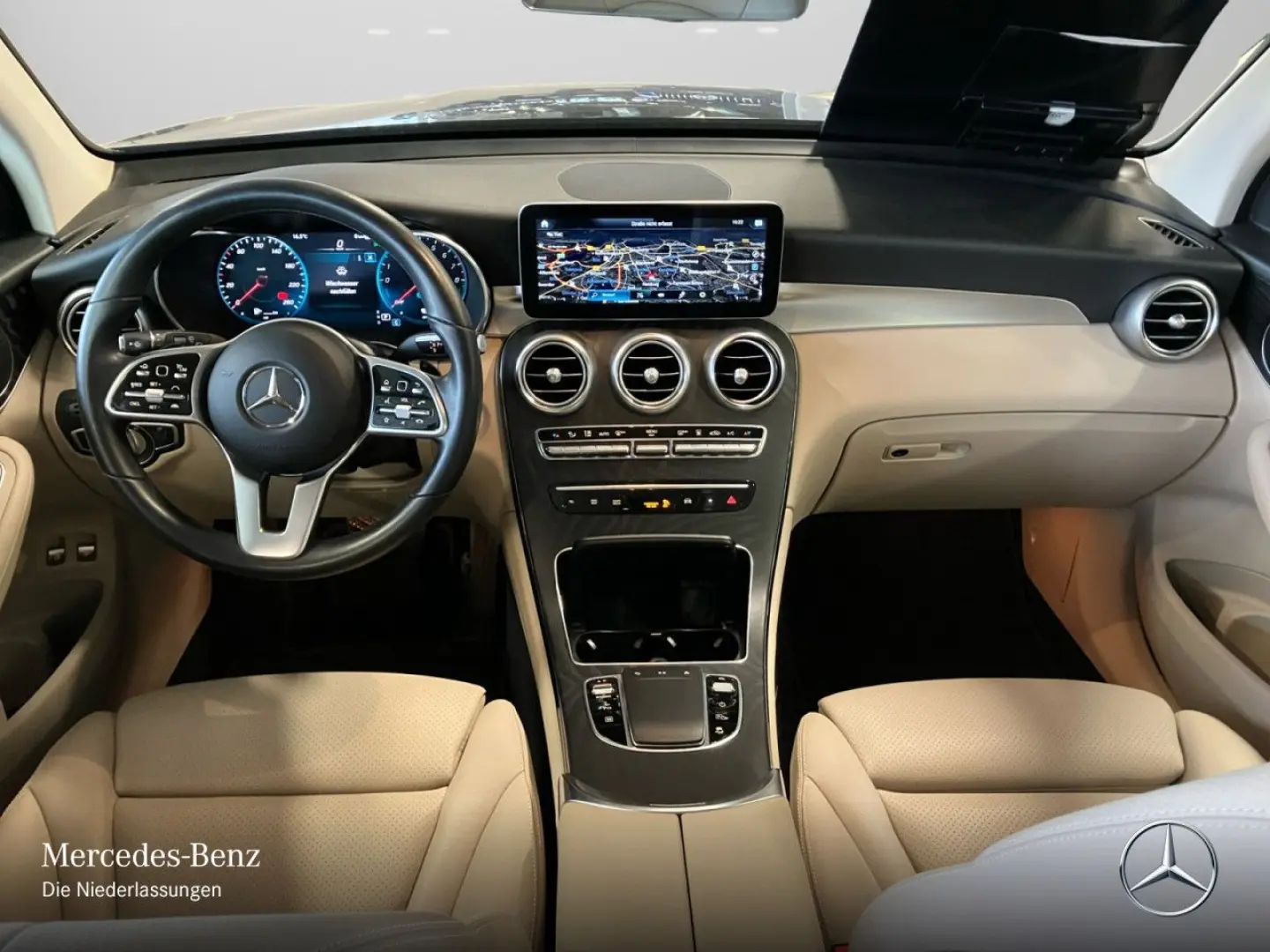 GLC 300 e 4M OffRoad/DigiDispl/Kamera/Distr/Info