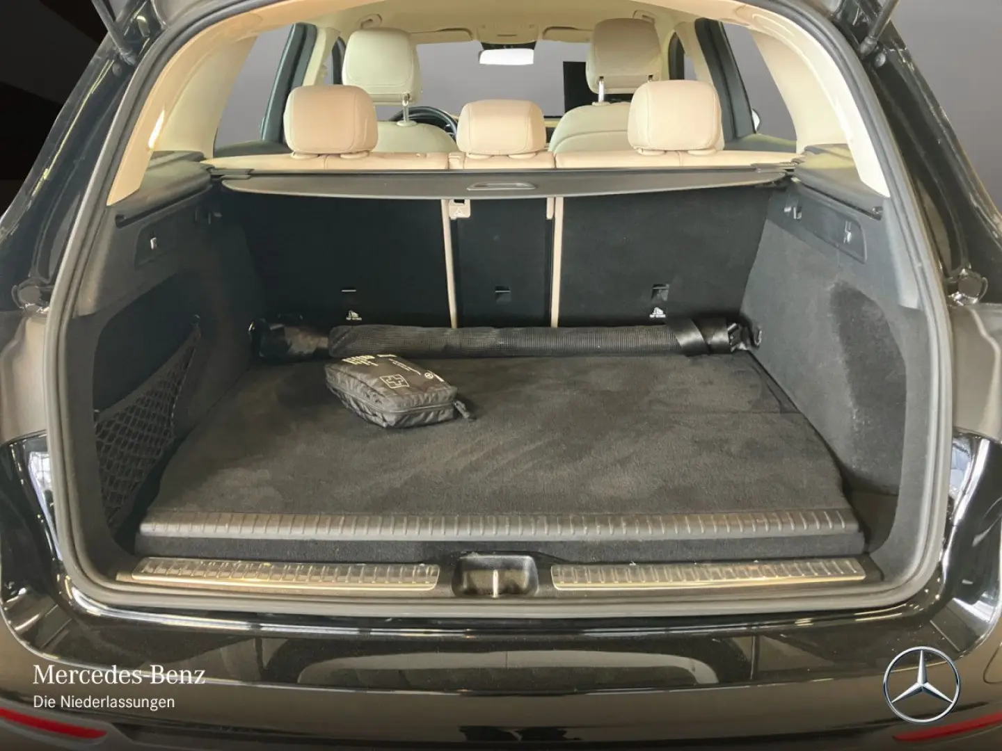 GLC 300 e 4M OffRoad/DigiDispl/Kamera/Distr/Info