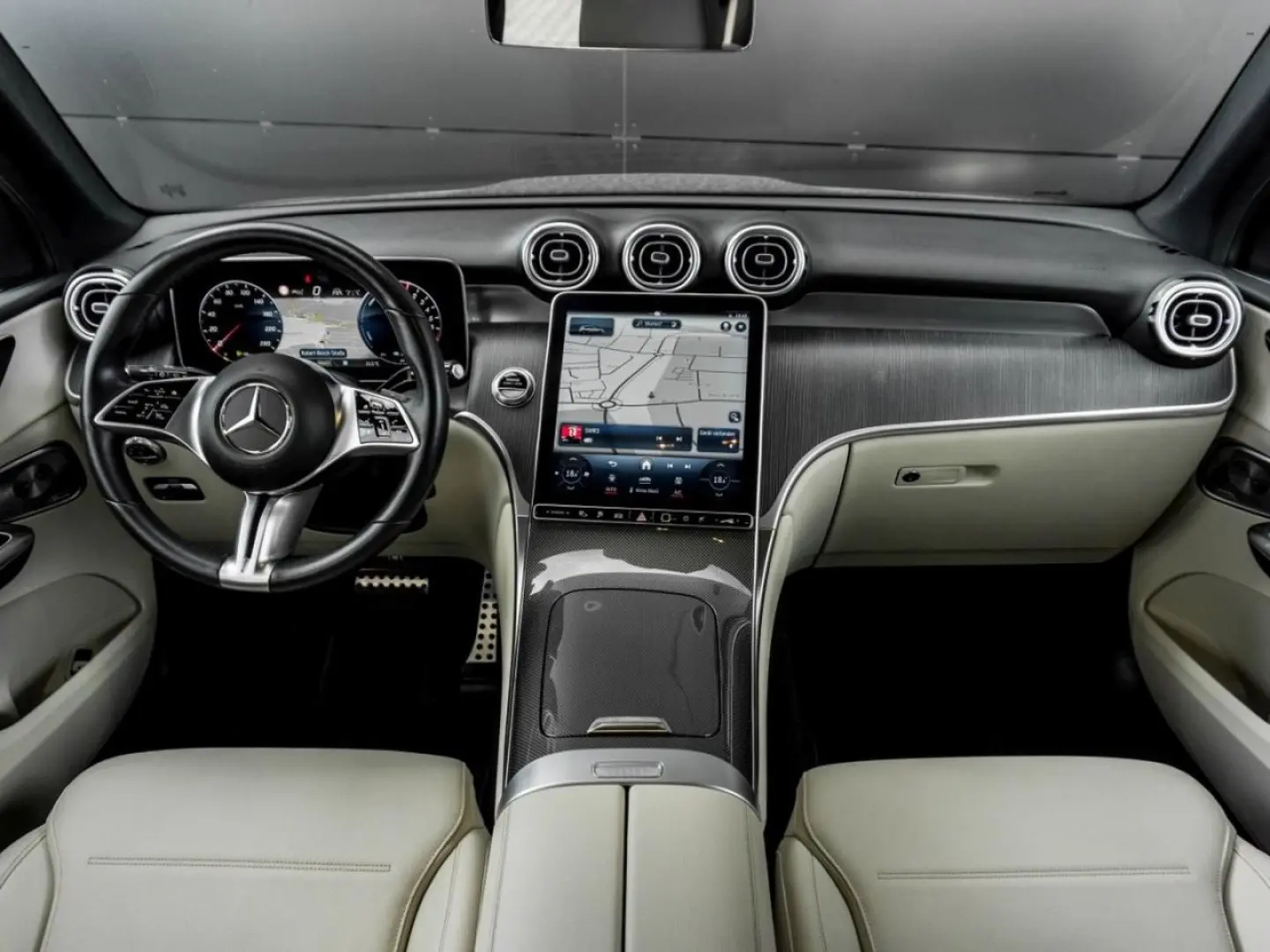 GLC 400 e 4M Avantgarde Burmester Panorama AHK