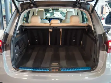 GLE 300 d 4M Premium-Plus-Paket Massage Head-up