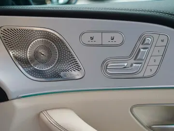 GLE 300 d 4M Premium-Plus-Paket Massage Head-up