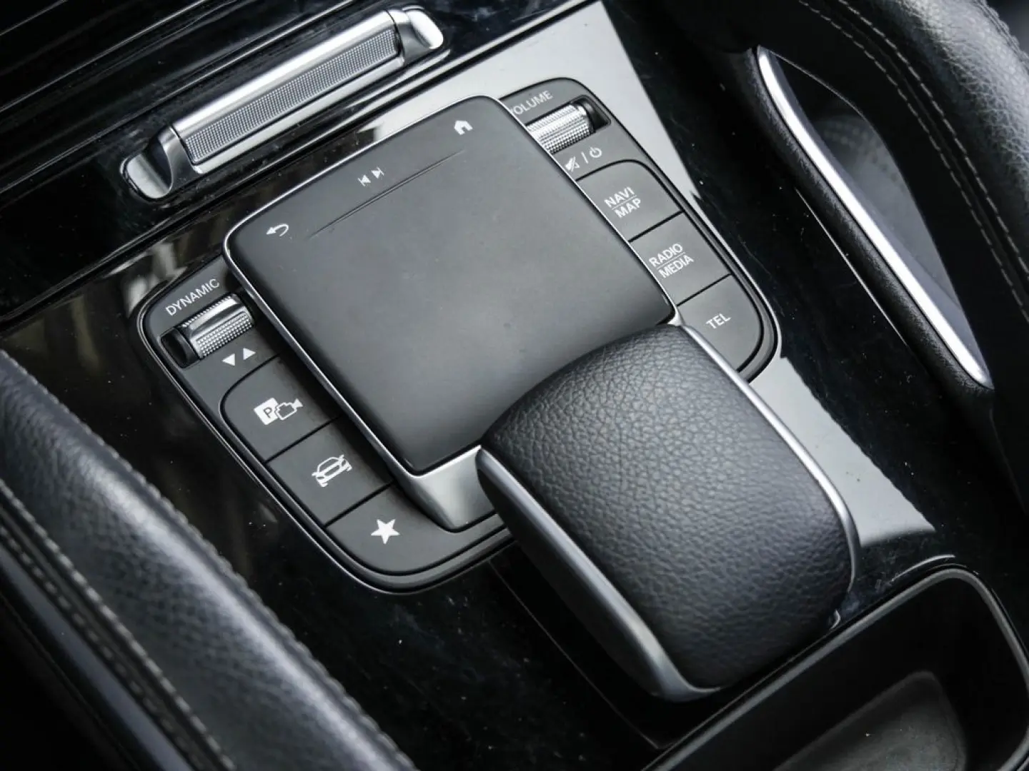 GLE 300d 4M AMG|NIGHT|DISTR|AHK|BURM|PANO|360°