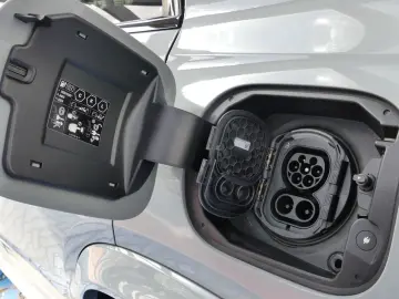 GLE 350de AMG 4M +Airmatic+360°Kam+Burmester+HUD
