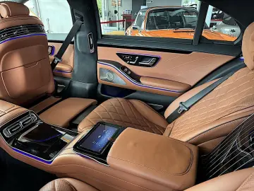 S 350 d lang AMG First Class Chauffeur Paket