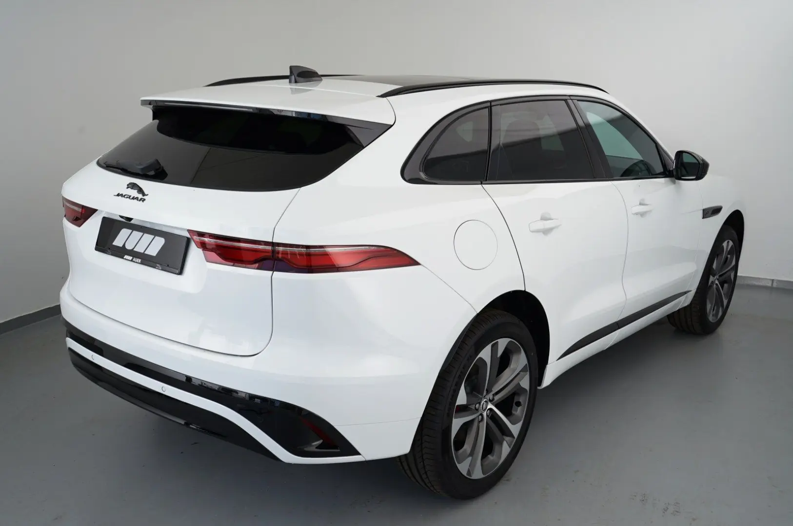 F-Pace D200 AWD AHK Pano ACC