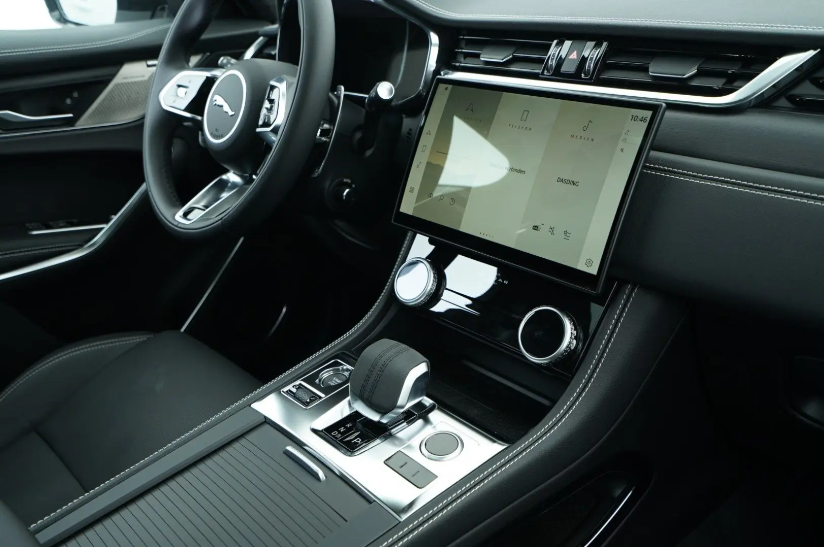 F-Pace D200 AWD AHK Pano ACC