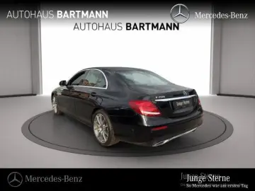 E 200 AMG+COMAND+KAMERA +LED+SZH+TOTW+WIDESCREEN