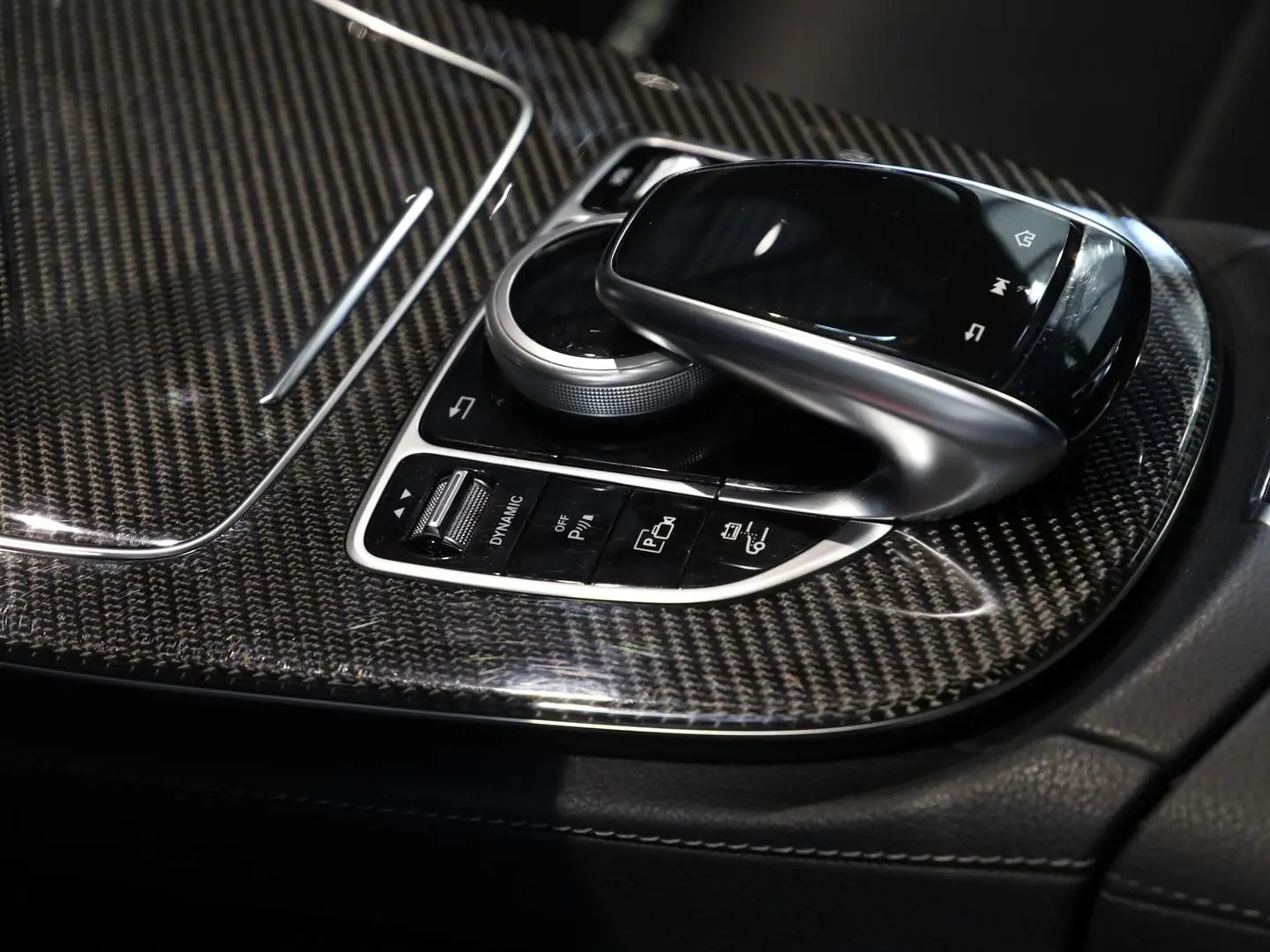 E 300 e AMG Distronic Multibeam Comand 360°-K.