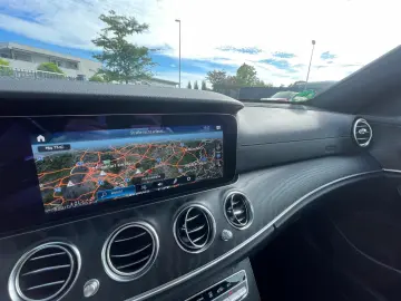 E 300 de 4M Lim. AMG-MBUX-Distronic-KeyGo-Kamera