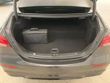 E 300 de 4M AMG-Line+Night+Pano+DISTRO+MULTIBEAM