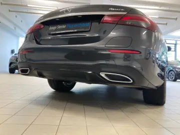 E 300 de 4M AMG-Line+Night+Pano+DISTRO+MULTIBEAM
