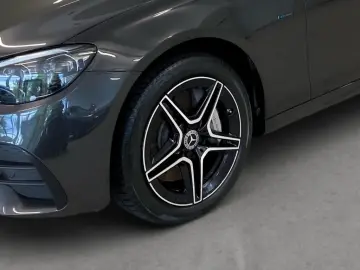 E 300 de 4M AMG-Line+Night+Pano+DISTRO+MULTIBEAM