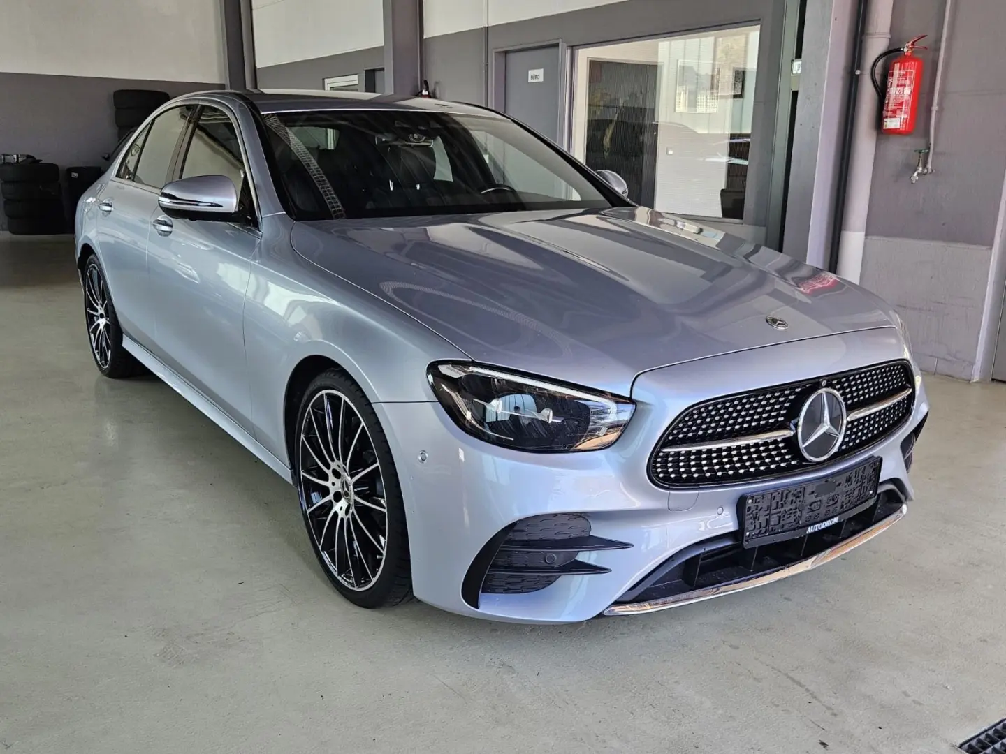 E 220 d Lim. AMG-Line +ACC+Standhz.+Lradhz.+360°