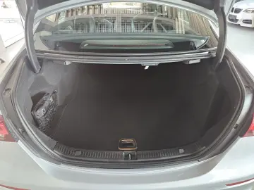 E 220 d Lim. AMG-Line +ACC+Standhz.+Lradhz.+360°