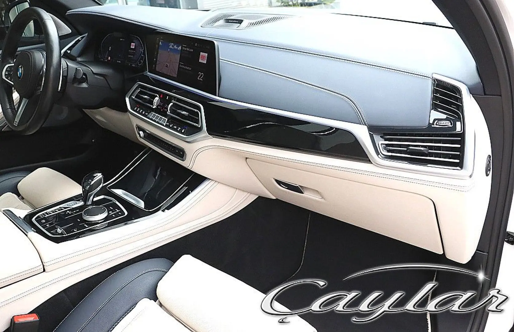 X5 45e M SPORT LASER BELÜFTET SKY LOUNGE B&W 22