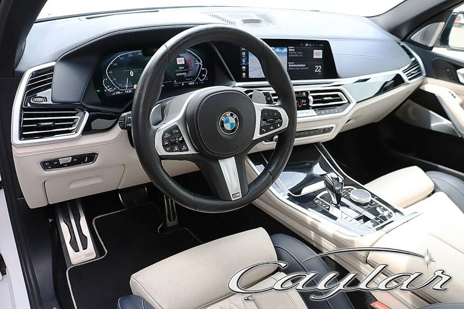 X5 45e M SPORT LASER BELÜFTET SKY LOUNGE B&W 22