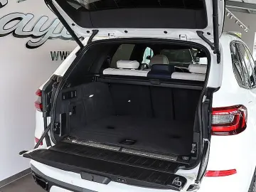 X5 45e M SPORT LASER BELÜFTET SKY LOUNGE B&W 22