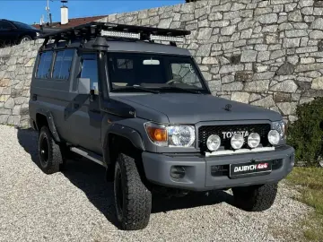 Land Cruiser GRJ 78  TOP VÝBAVA  servis