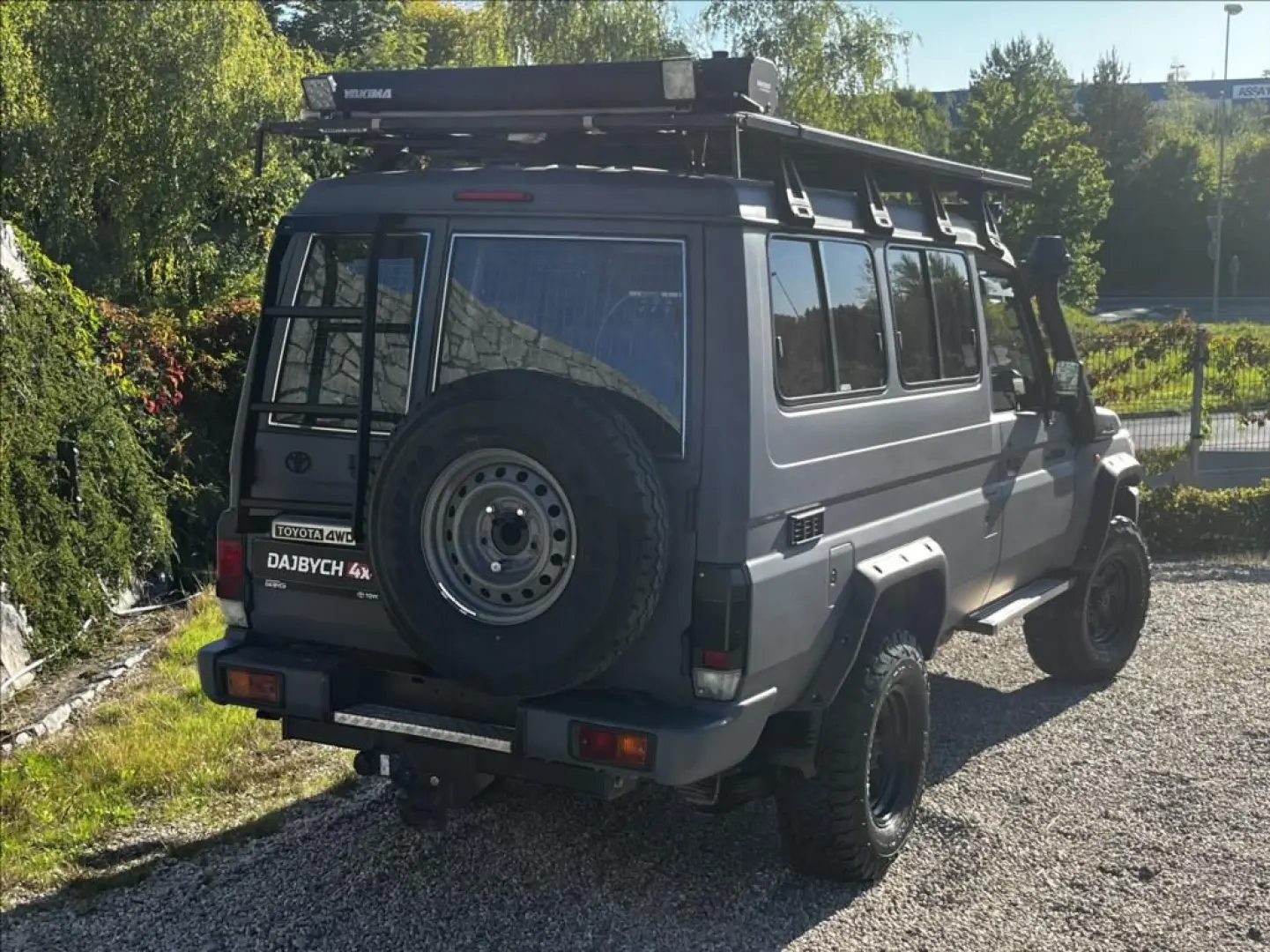 Land Cruiser GRJ 78, TOP VÝBAVA, servis