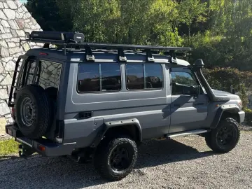 Land Cruiser GRJ 78, TOP VÝBAVA, servis