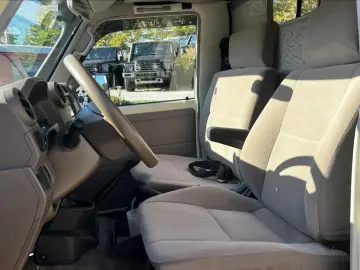 Land Cruiser GRJ 78, TOP VÝBAVA, servis