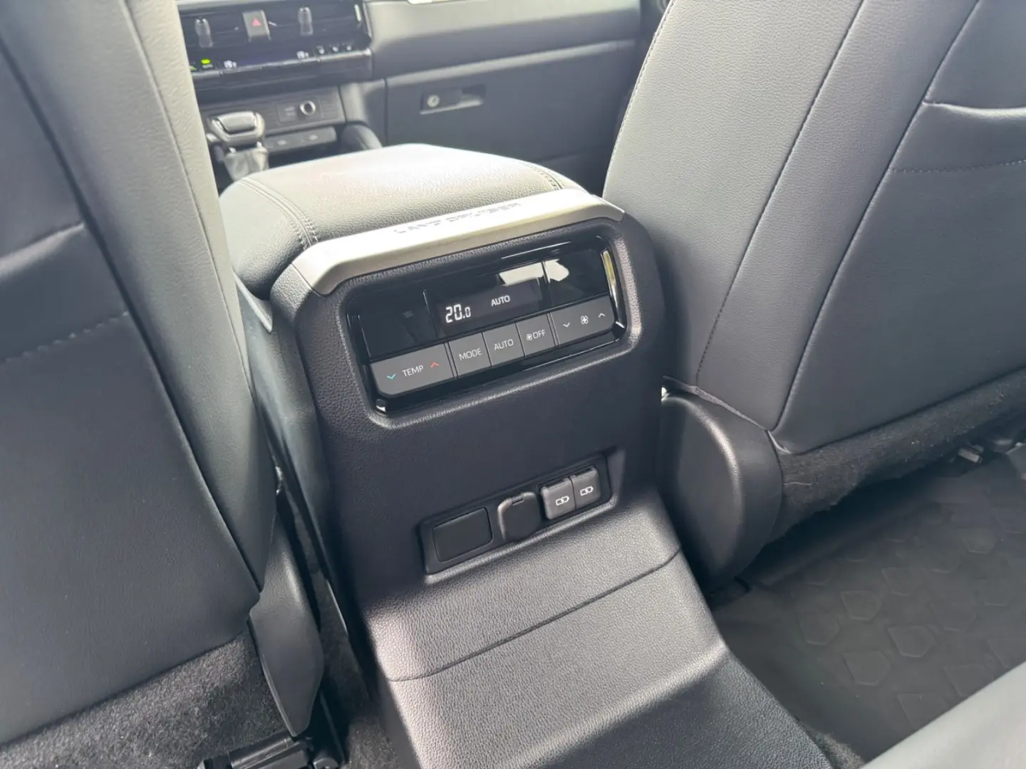Land Cruiser 2.8 D-4D 4WD Executive *SOFORT*