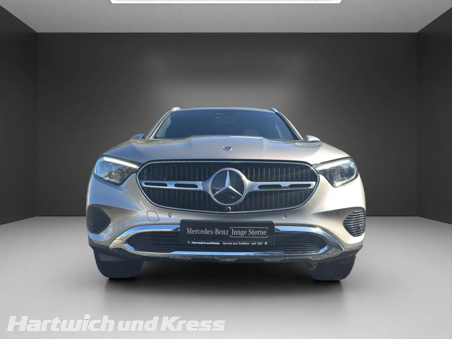 GLC 300 e Avantgarde 4M+HUD+LED+Kamera+CarPlay+
