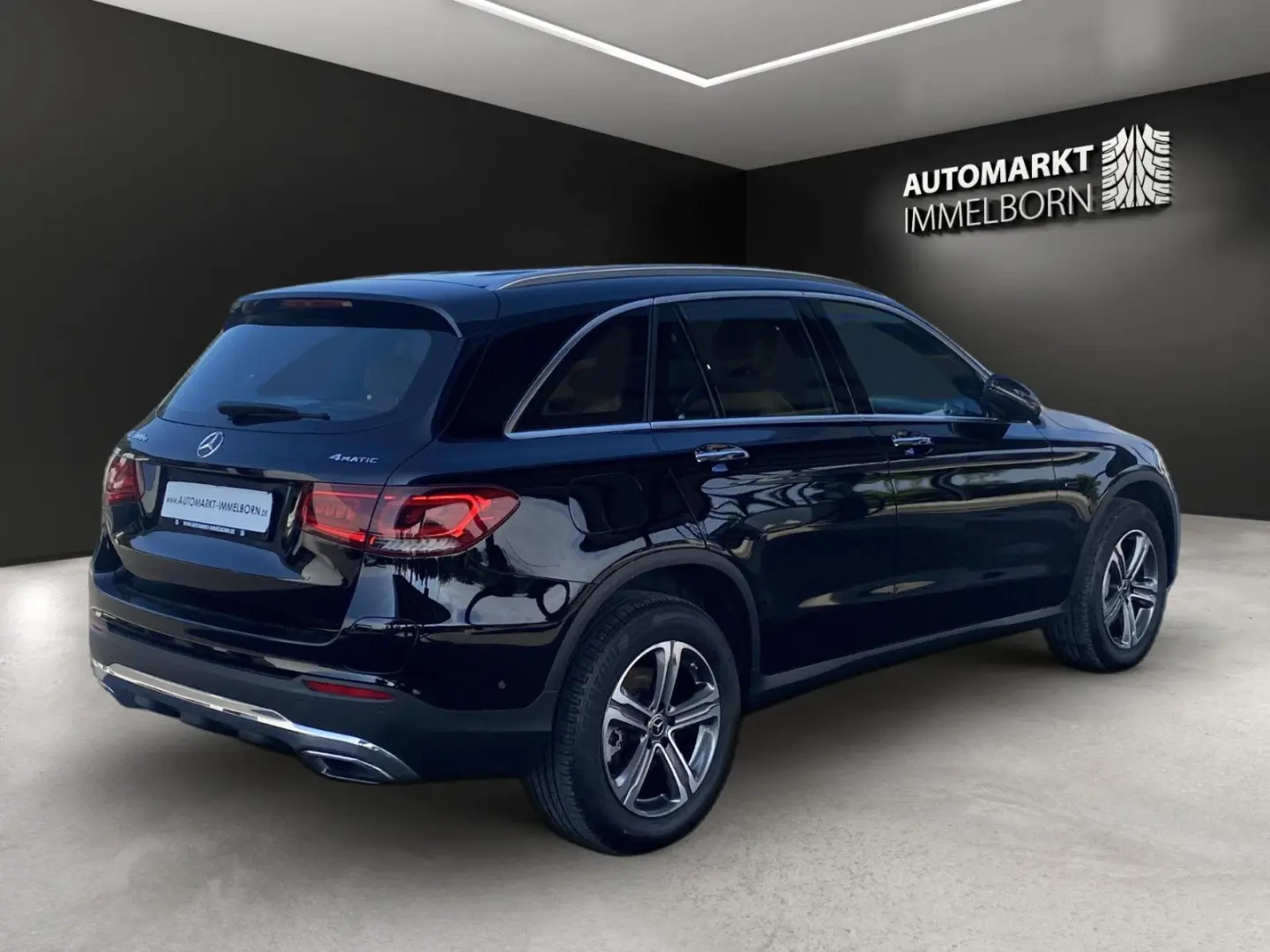 GLC 300 e AMG Leder*Distro*Kamera*LED*Virtual*18