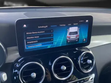 GLC 300 e AMG Leder*Distro*Kamera*LED*Virtual*18