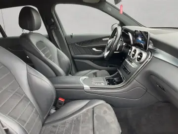 GLC 300 e 4Matic AMG Line