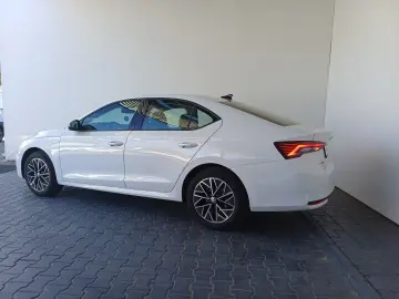Škoda Octavia Selection 1.5 TSI DSG mHEV