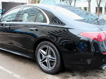 S 400 d 4Matic AMG Line Night-Paket Hinterachsl.