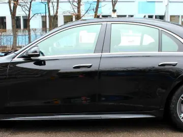 S 400 d 4Matic AMG Line Night-Paket Hinterachsl.