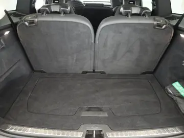 XC90 B5 AWD Core 7S LED Navi SHZ ACC Kam 20