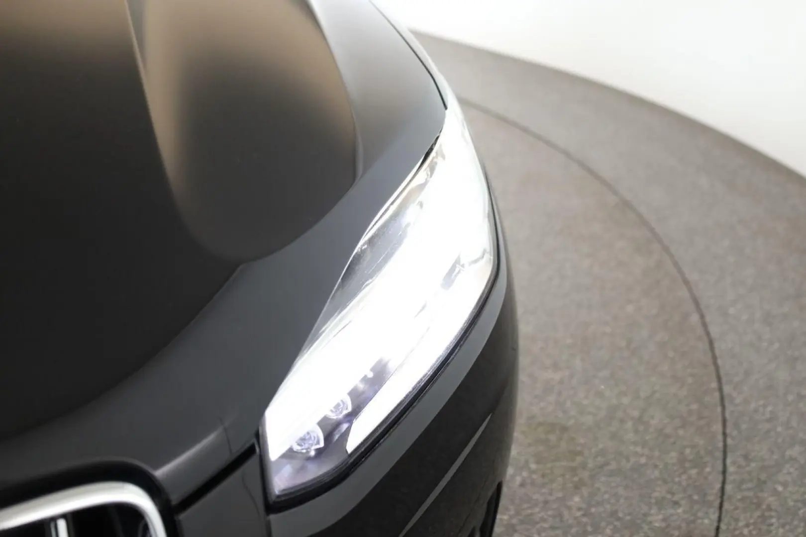 XC90 B5 AWD Core 7S LED Navi SHZ ACC Kam 20