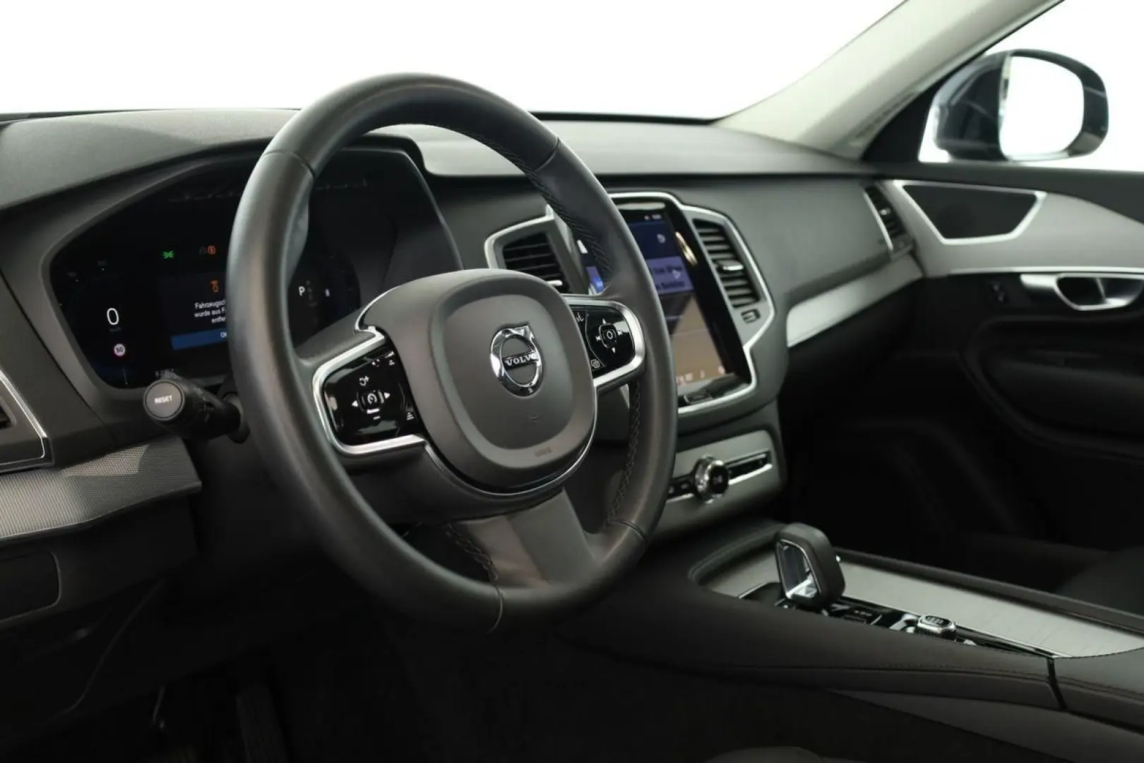 XC90 B5 AWD Core 7S LED Navi SHZ ACC Kam 20