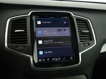 XC90 B5 AWD Core 7S LED Navi SHZ ACC Kam 20
