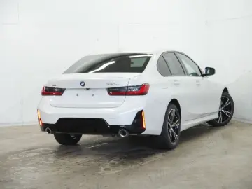 330e xDr.M Sport FACELIFT HUD SuView GlasD.Lenkh