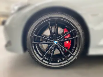 330i xDrive Lim. M Sport PRO HUD DA+ H/K AHK STH