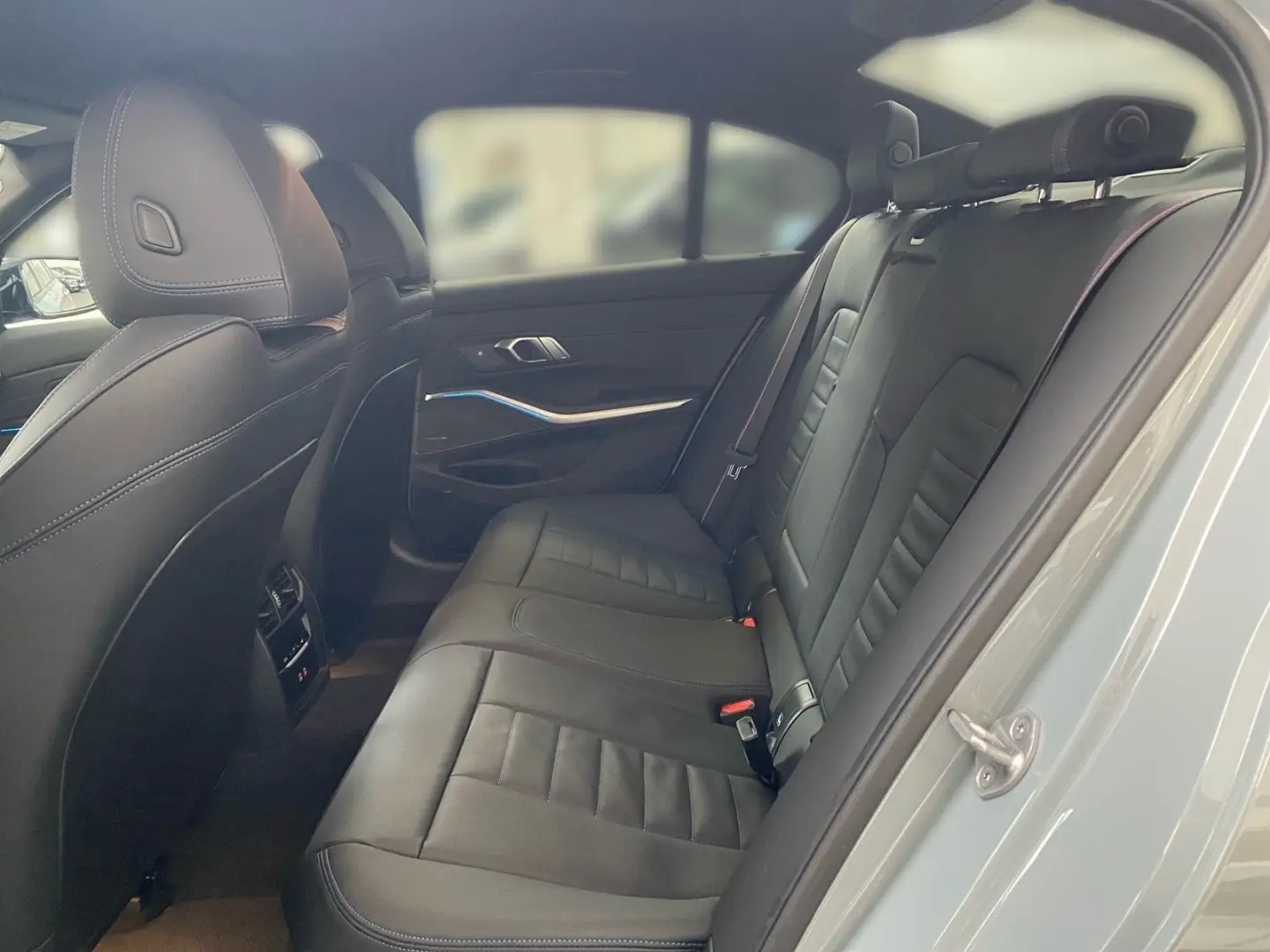 330i xDrive Lim. M Sport PRO HUD DA+ H/K AHK STH