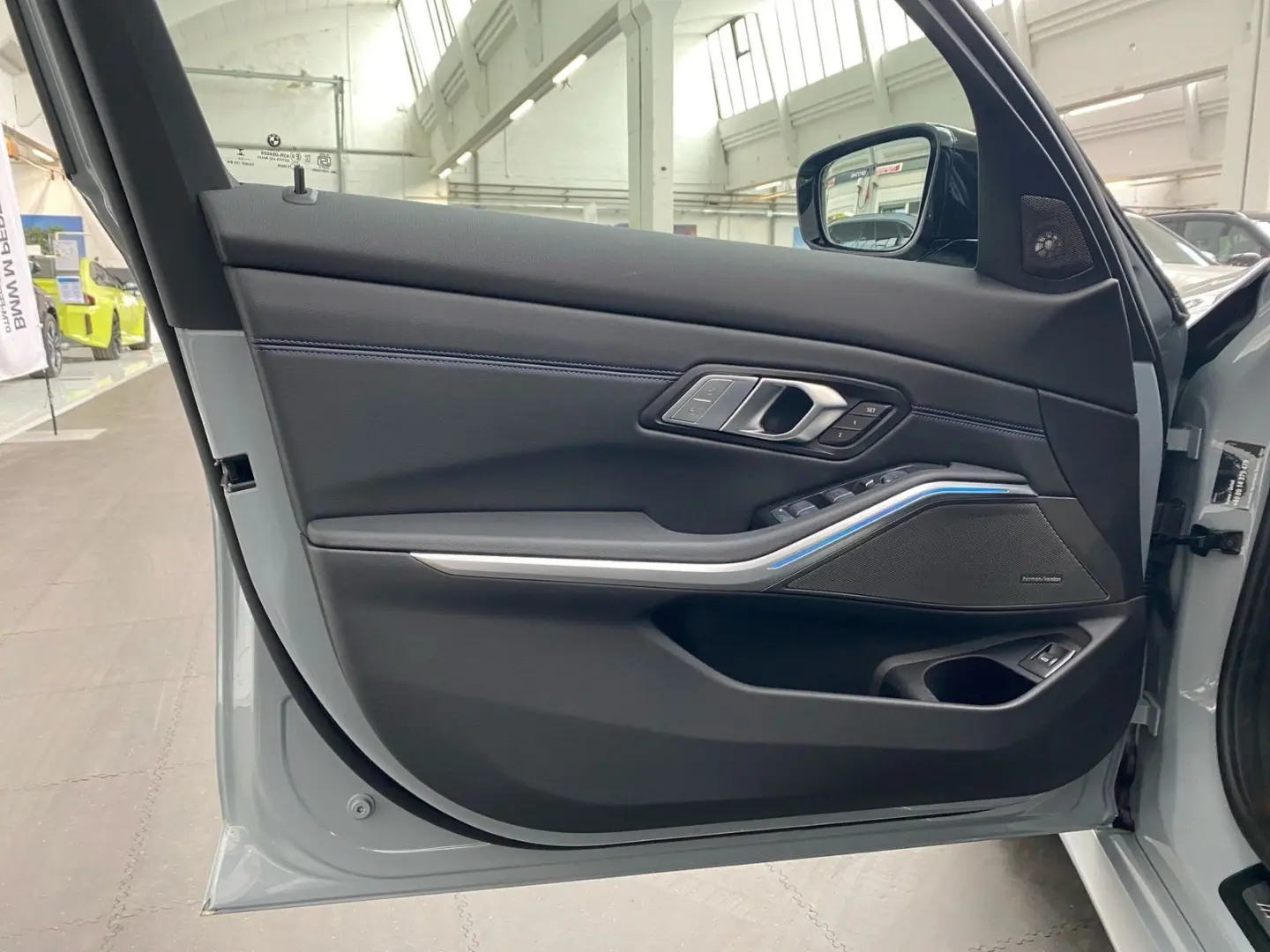 330i xDrive Lim. M Sport PRO HUD DA+ H/K AHK STH