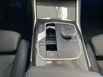 330i xDrive Lim. M Sport PRO HUD DA+ H/K AHK STH