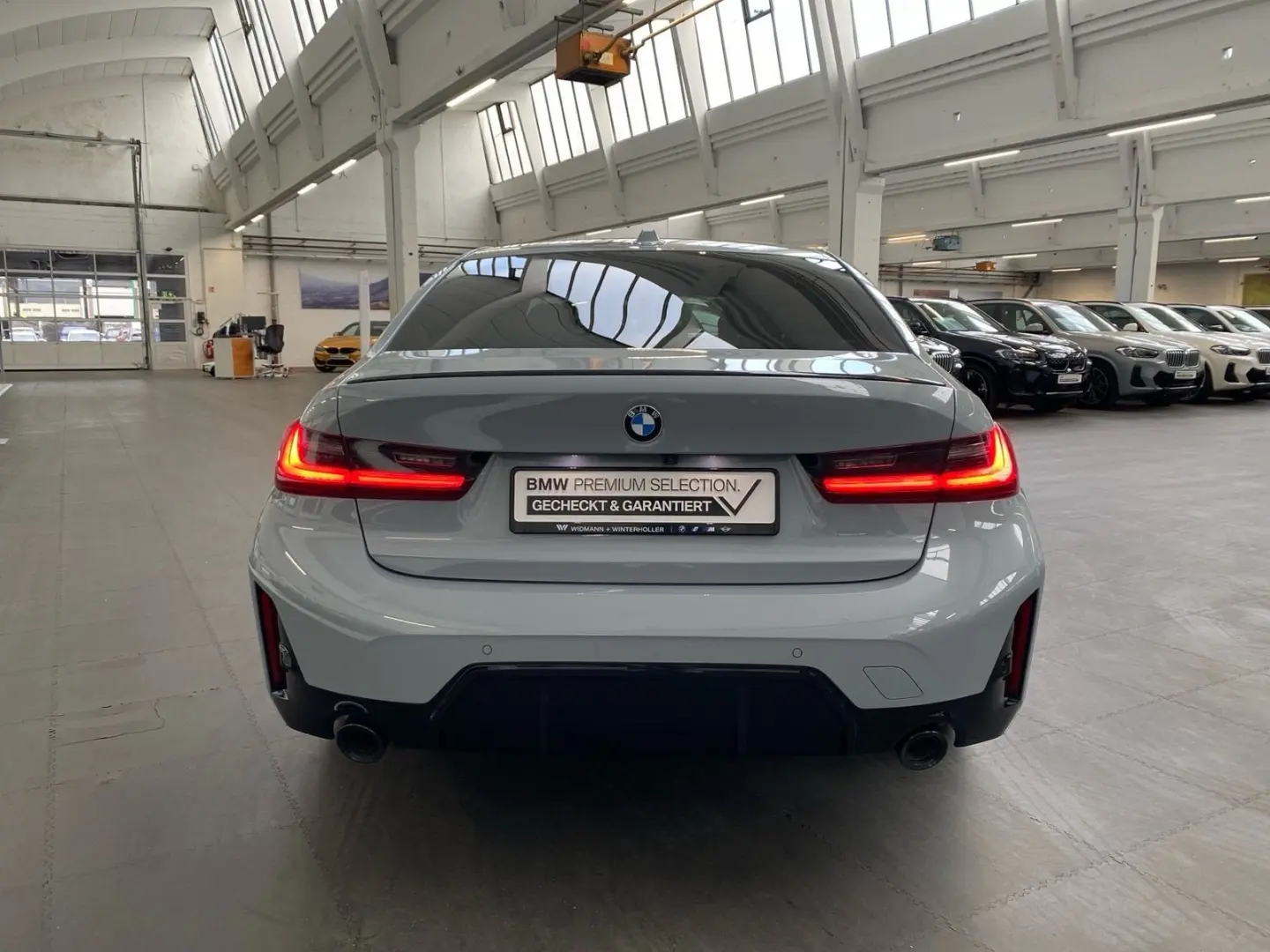 330i xDrive Lim. M Sport PRO HUD DA+ H/K AHK STH