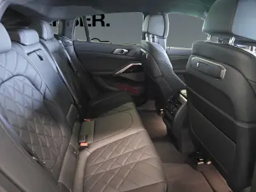 X6 xDrive40d M Sport*Massage*Sitzbelüftung*Panor