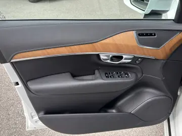 XC 90 Inscription AWD Bluetooth Navi LED Klima