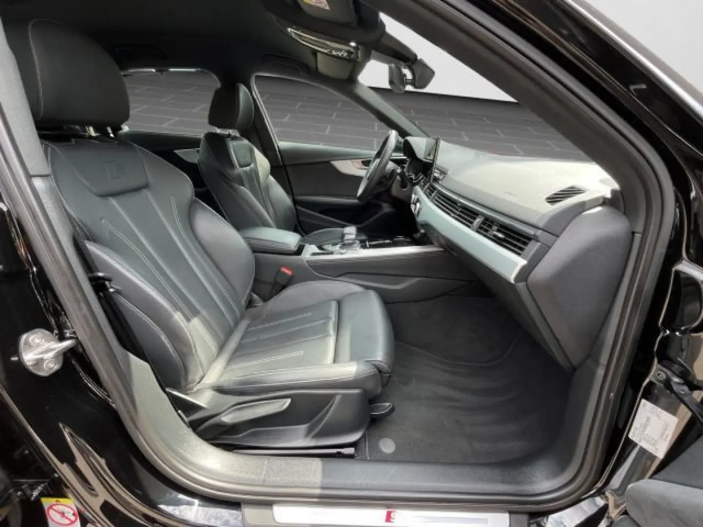 A4 Limousine Advanced 40 TFSI S-TRONIX MATRIX KA