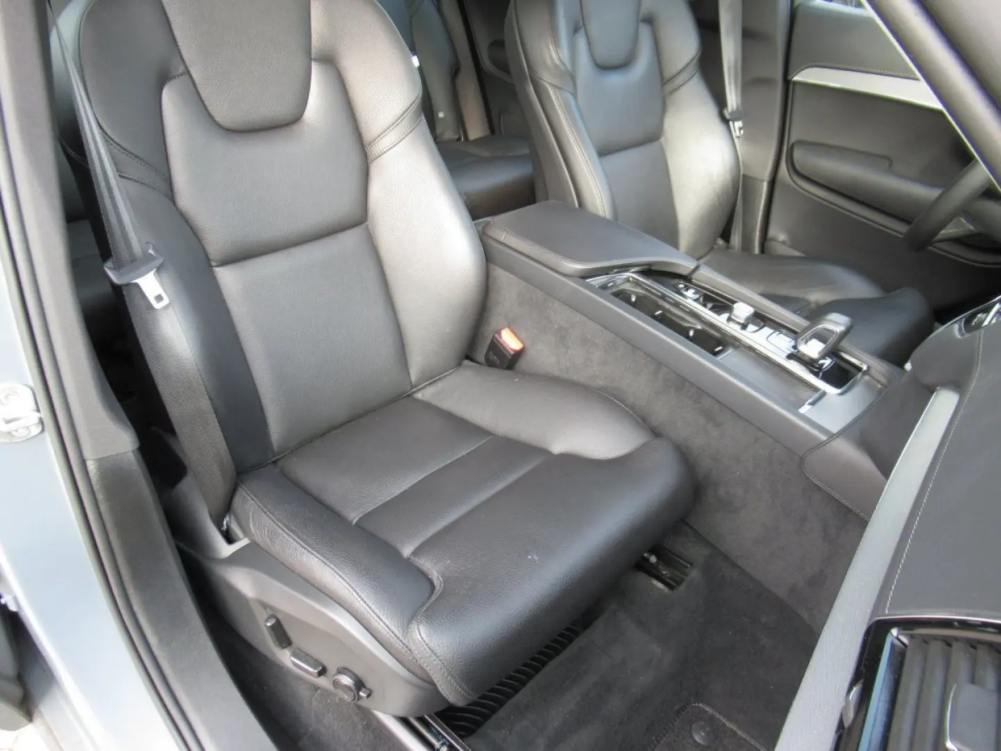 XC90 B5 Diesel AWD Plus Bright Automatik