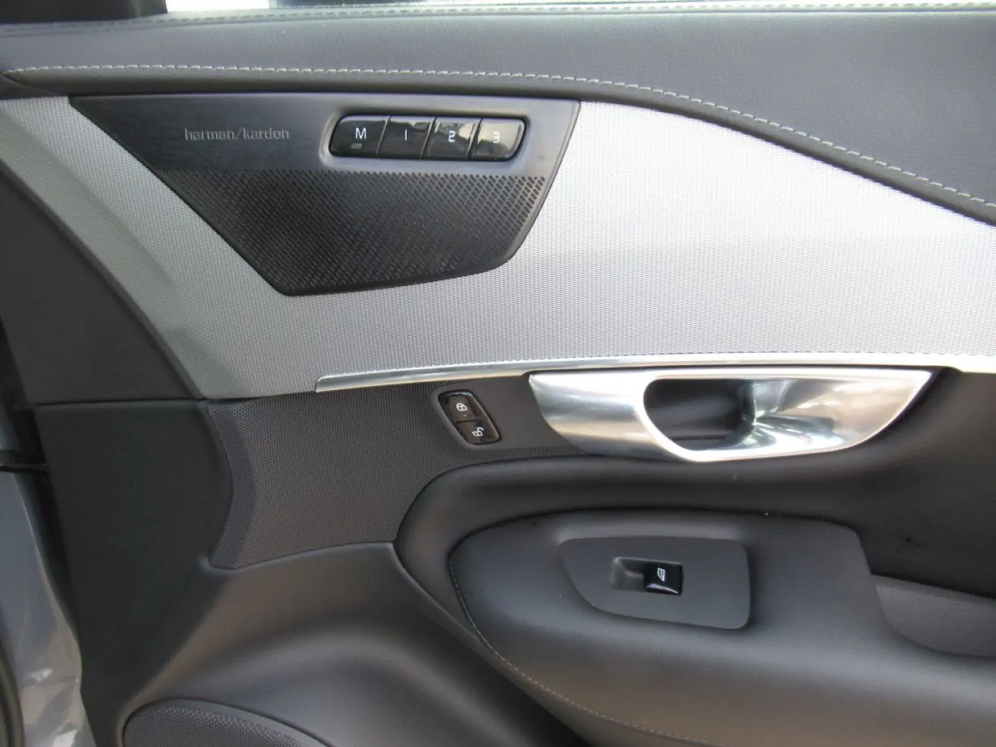 XC90 B5 Diesel AWD Plus Bright Automatik