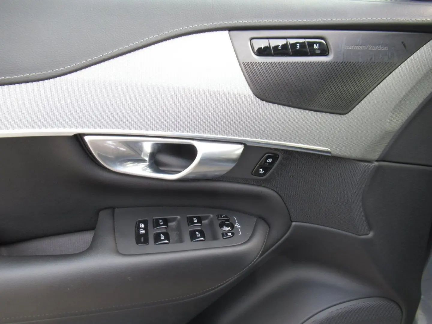 XC90 B5 Diesel AWD Plus Bright Automatik